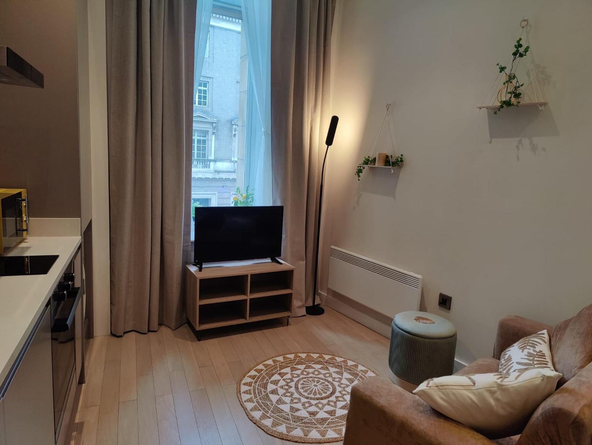 Liverpool Gem: Cozy Studio Retreat מראה חיצוני תמונה