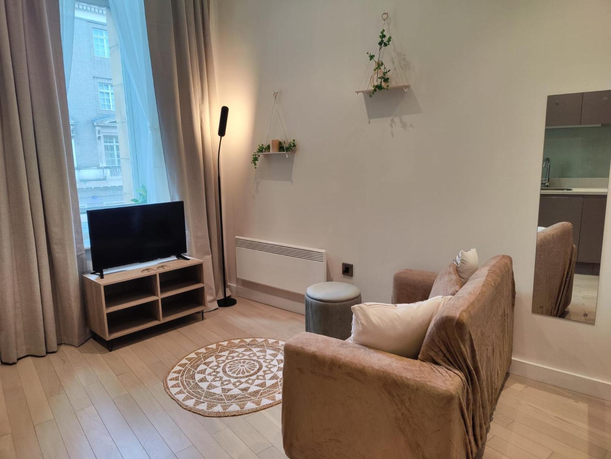 Liverpool Gem: Cozy Studio Retreat מראה חיצוני תמונה