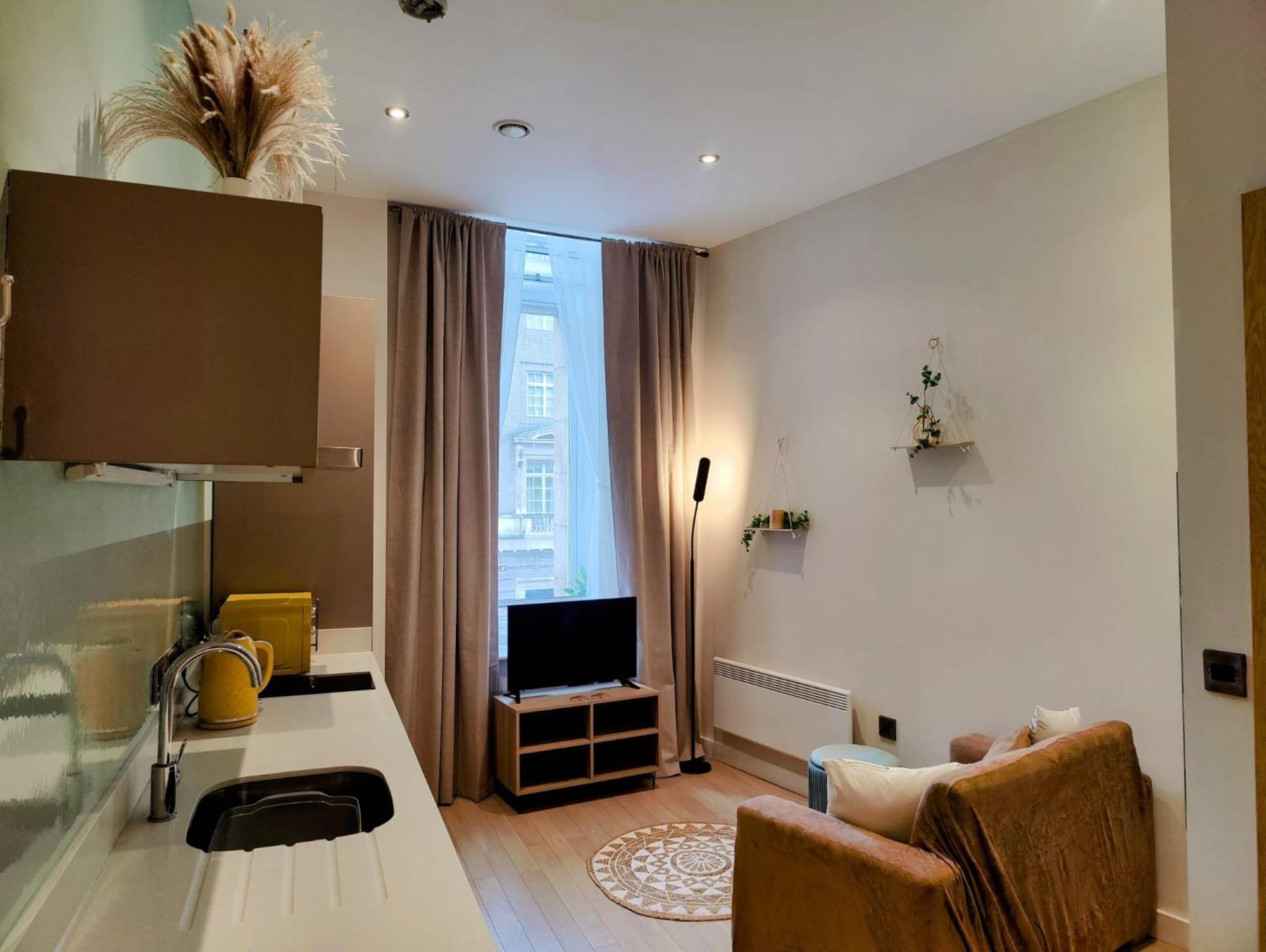 Liverpool Gem: Cozy Studio Retreat מראה חיצוני תמונה